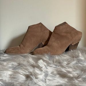Dolce Vita | Haku Mule Booties